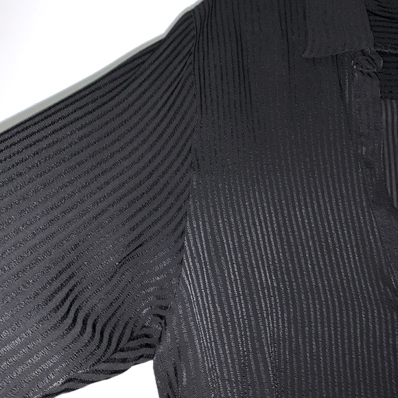 Zara Blouse with Cuffed Sleeves  & Side Slits - Picture 4 of 9